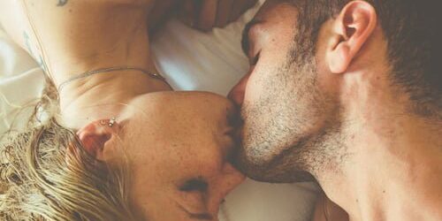 Fingir um orgasmo? Não o faça swing Fingir um orgasmo? Não o faça